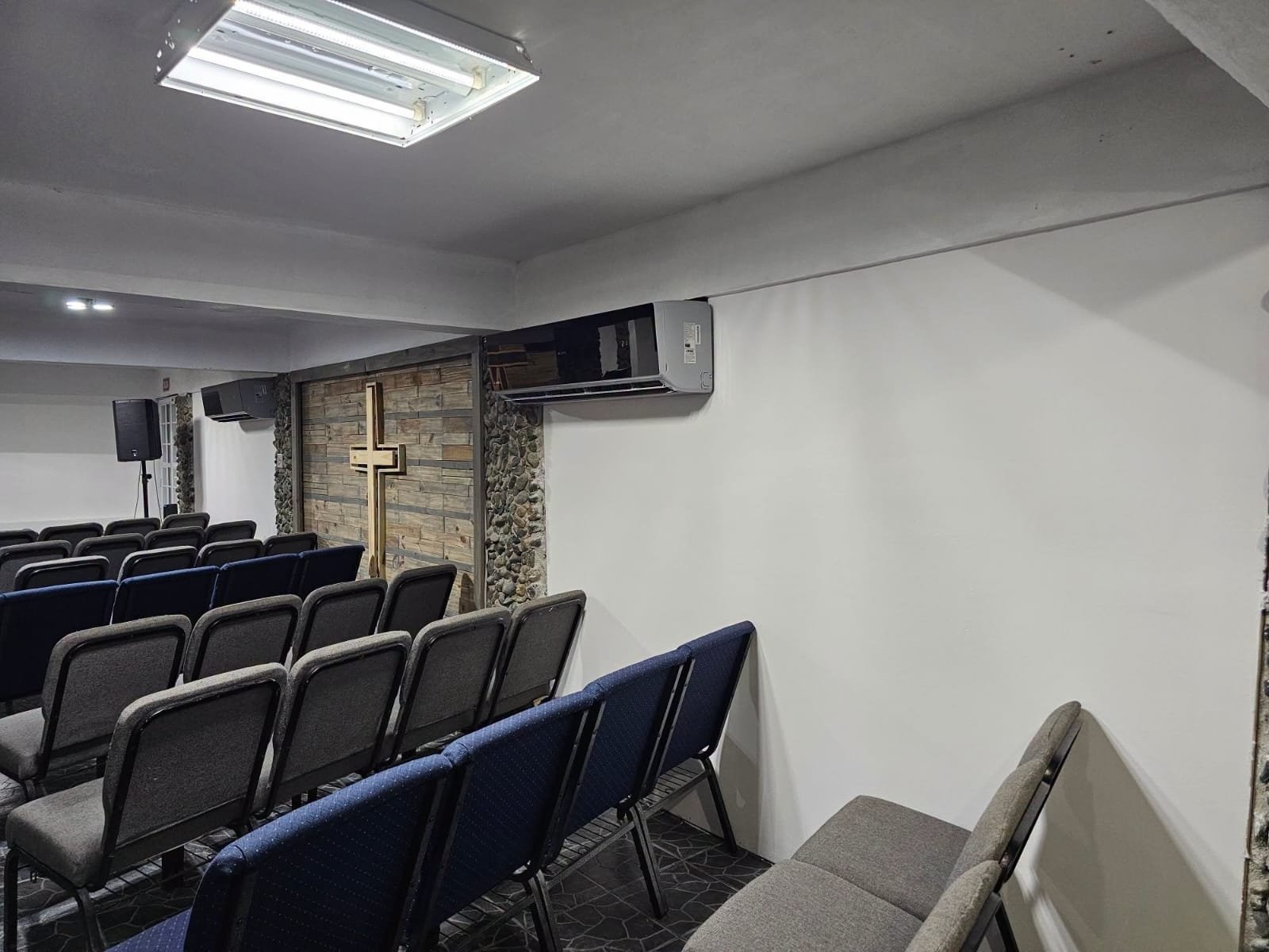 Salón de reunión — proyecto apoyado por First Baptist Belton